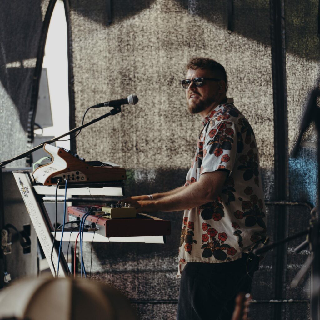 MARTIN HALL(Organ, Moog, Melodica, Backing Voc)